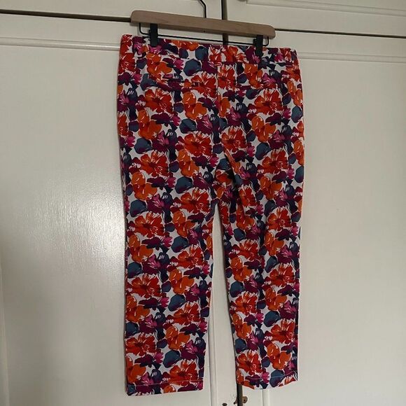 Ann Taylor LOFT Crop Pants - Picture 2 of 4